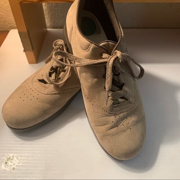 SAS Tree Time Brown Lace Up Suede Comfort Shoes - Picture 9 of 9